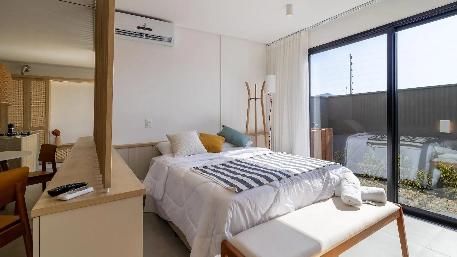 Studio Garden Campeche Em Floripa Hal103 Florianopolis Apartment
